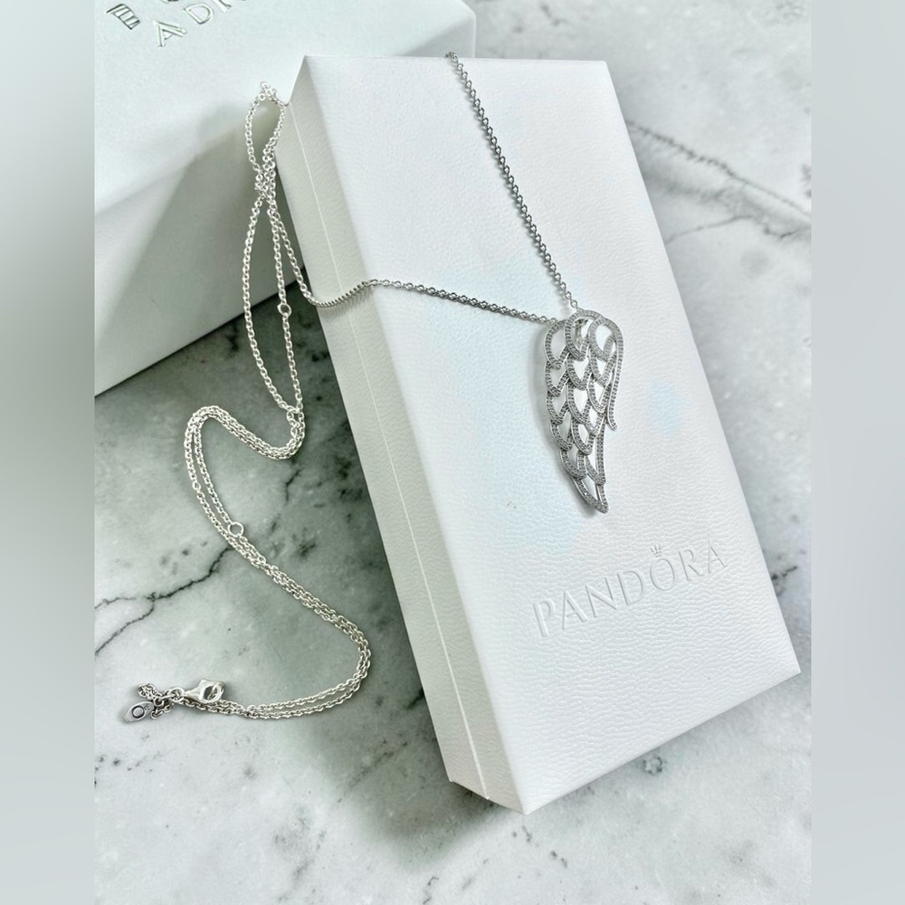Authentic Retired PANDORA Sterling Silver Angel Wing Necklace (390374CZ-90).